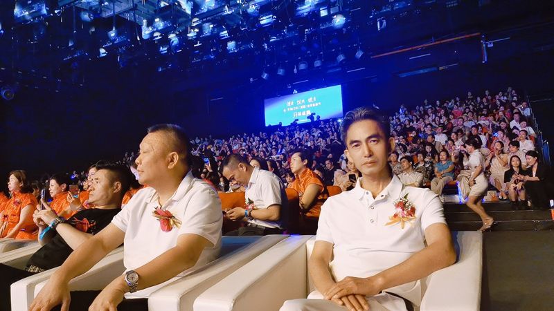 兰蝶董事长姚波受邀“美丽e栈”(首届)全球素颜节开幕盛典